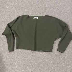 A&F soft sweater. 💚